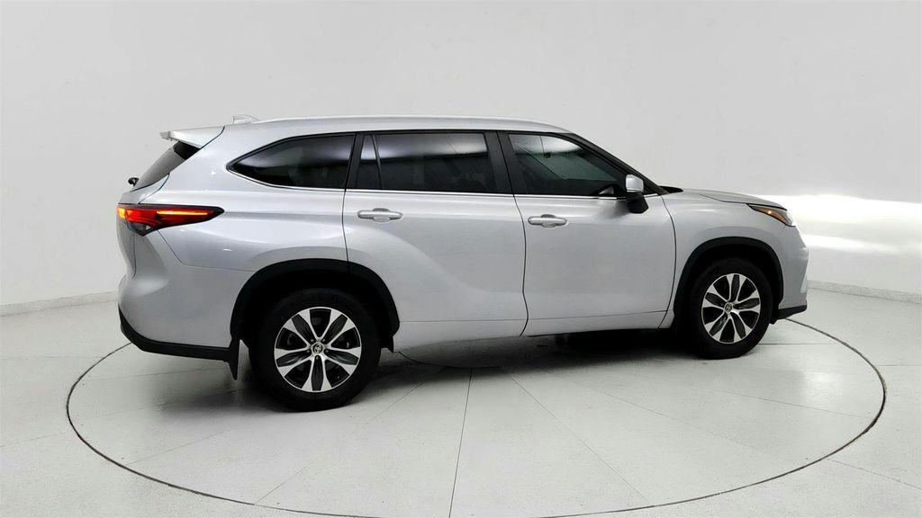 used 2023 Toyota Highlander car, priced at $33,791