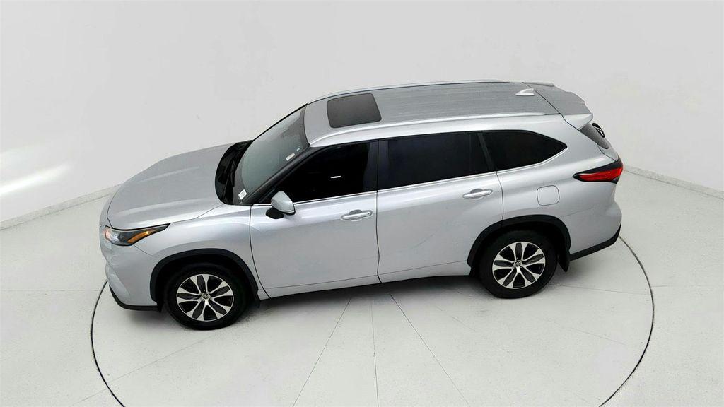 used 2023 Toyota Highlander car, priced at $33,791