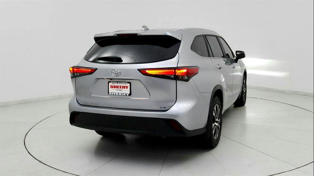 used 2023 Toyota Highlander car, priced at $33,791