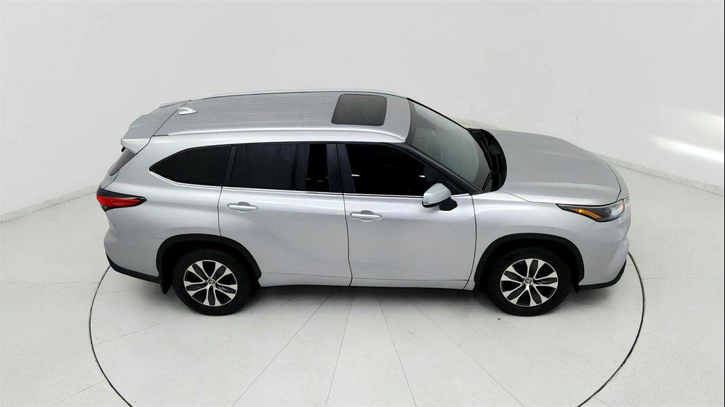 used 2023 Toyota Highlander car, priced at $33,791