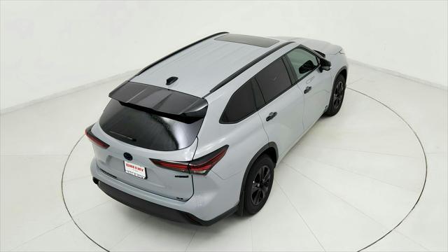 used 2024 Toyota Highlander Hybrid car, priced at $48,491