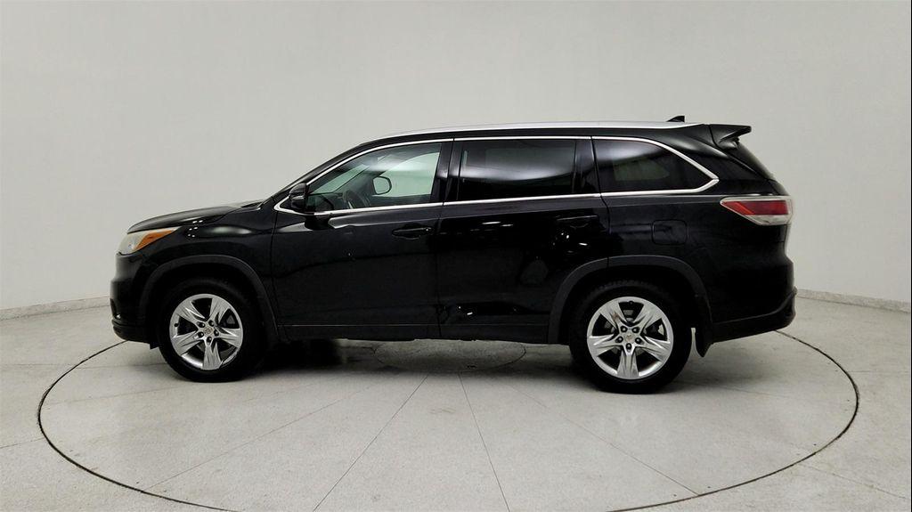 used 2015 Toyota Highlander car, priced at $15,591
