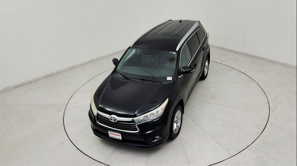 used 2015 Toyota Highlander car, priced at $15,591
