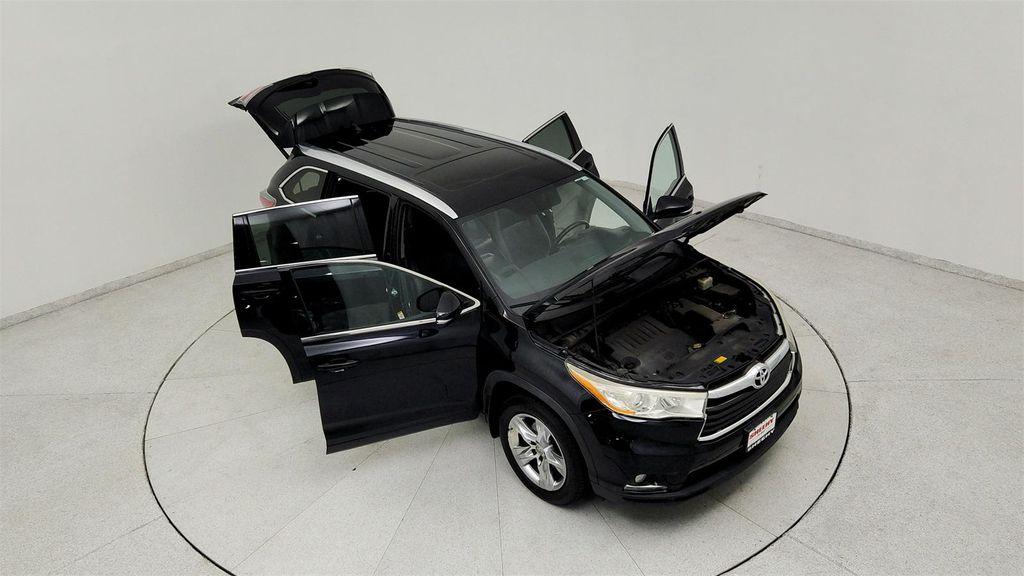 used 2015 Toyota Highlander car, priced at $15,591