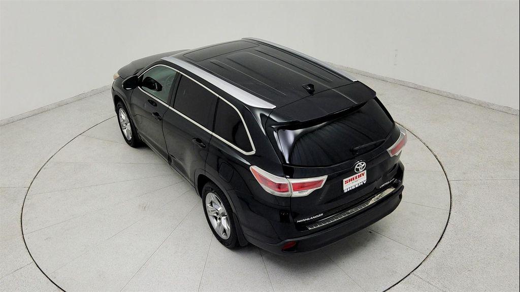 used 2015 Toyota Highlander car, priced at $15,591