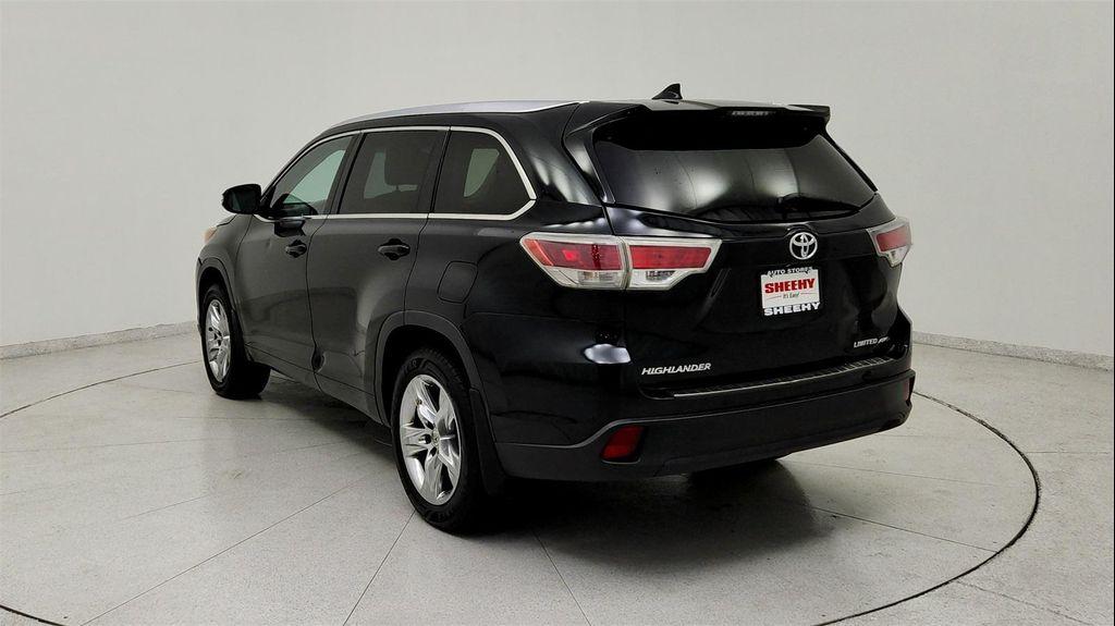 used 2015 Toyota Highlander car, priced at $15,591