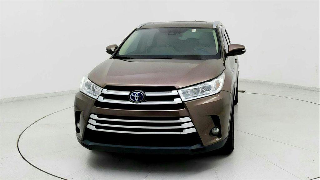 used 2017 Toyota Highlander Hybrid car, priced at $22,191