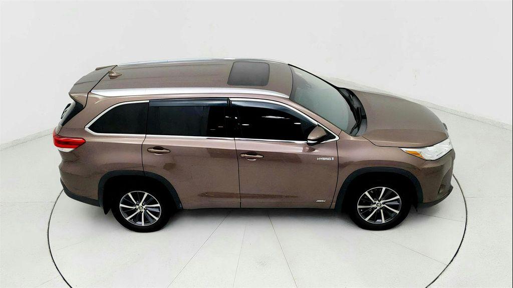 used 2017 Toyota Highlander Hybrid car, priced at $22,191