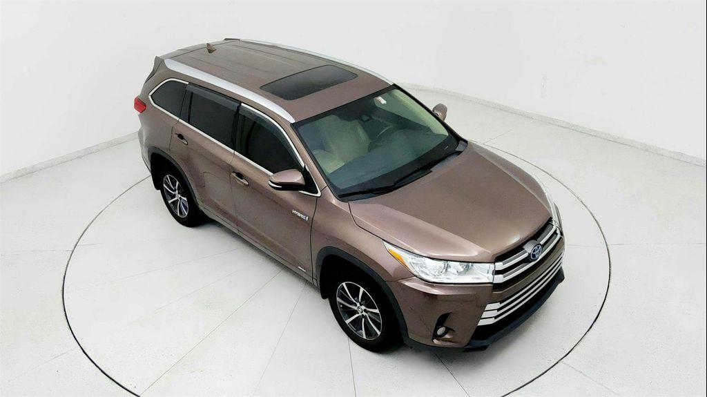 used 2017 Toyota Highlander Hybrid car, priced at $22,191