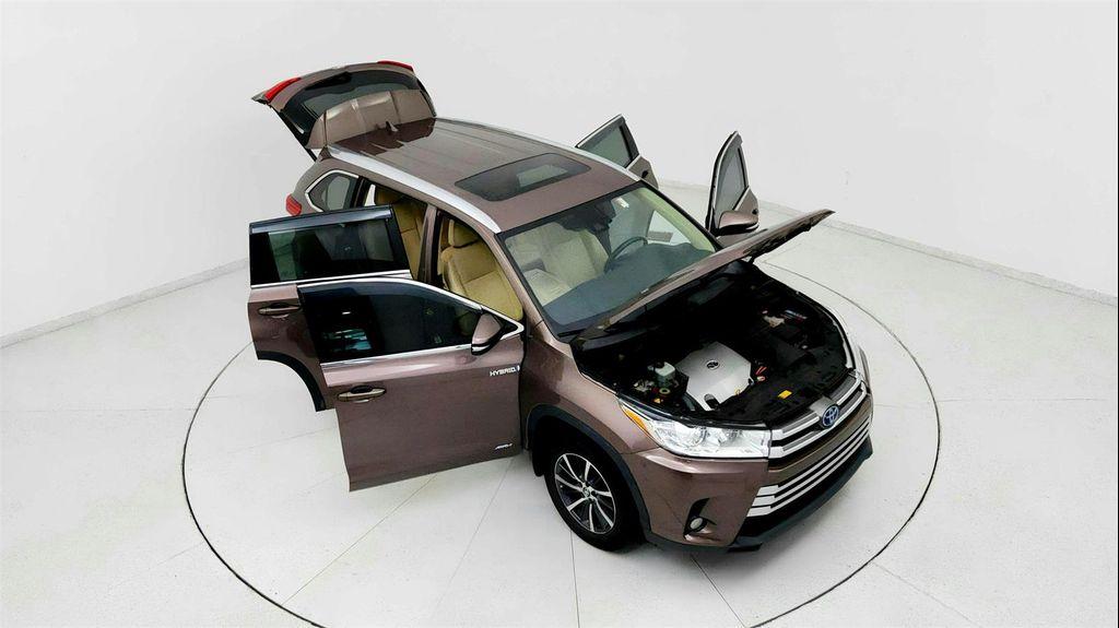 used 2017 Toyota Highlander Hybrid car, priced at $22,191