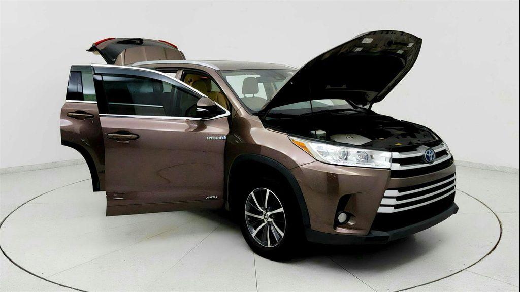 used 2017 Toyota Highlander Hybrid car, priced at $22,191