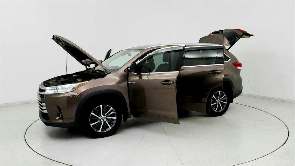 used 2017 Toyota Highlander Hybrid car, priced at $22,191
