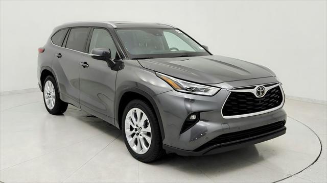 used 2022 Toyota Highlander car, priced at $29,281