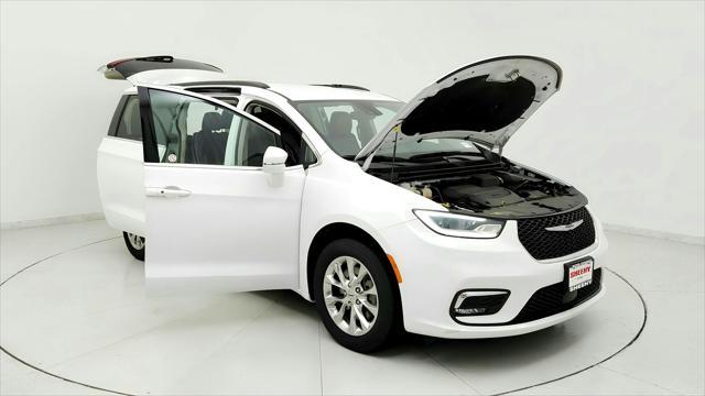 used 2022 Chrysler Pacifica car, priced at $29,691