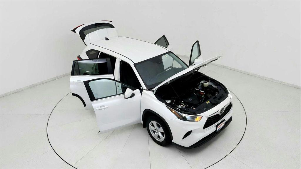 used 2023 Toyota Highlander car, priced at $27,691