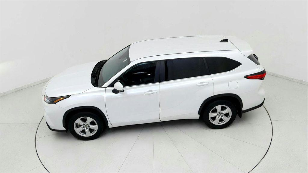 used 2023 Toyota Highlander car, priced at $27,691