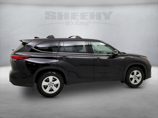 used 2021 Toyota Highlander car, priced at $26,191