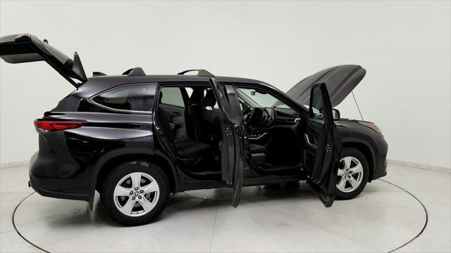 used 2021 Toyota Highlander car, priced at $26,191