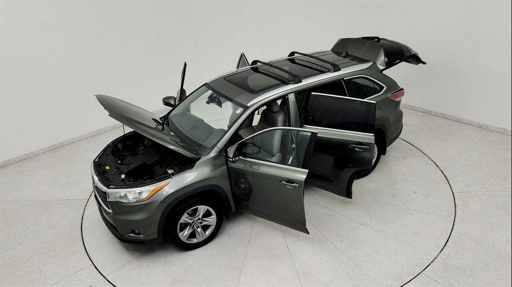 used 2016 Toyota Highlander car, priced at $18,791