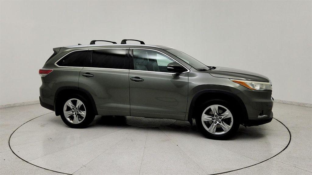 used 2016 Toyota Highlander car, priced at $18,791