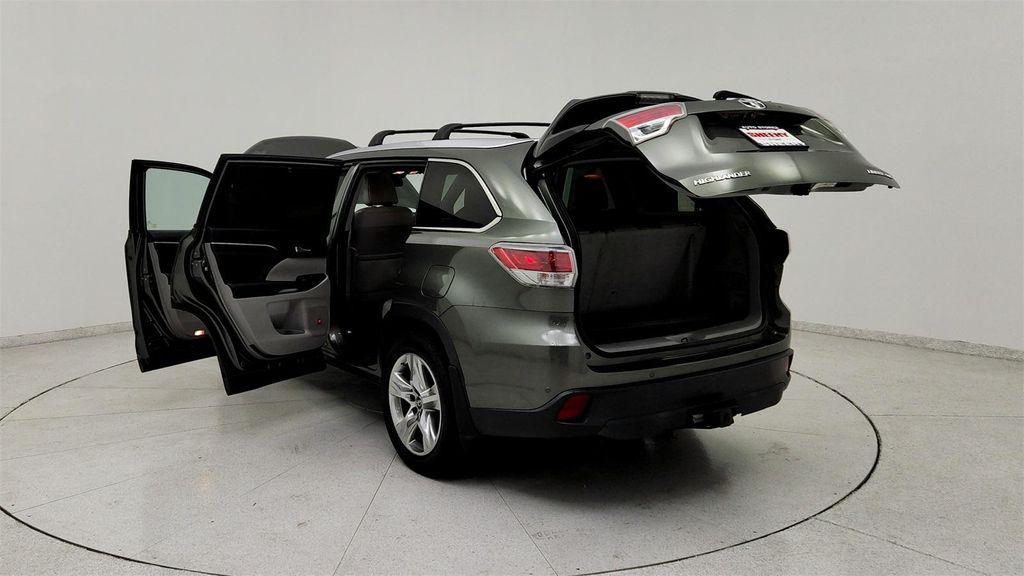 used 2016 Toyota Highlander car, priced at $18,791