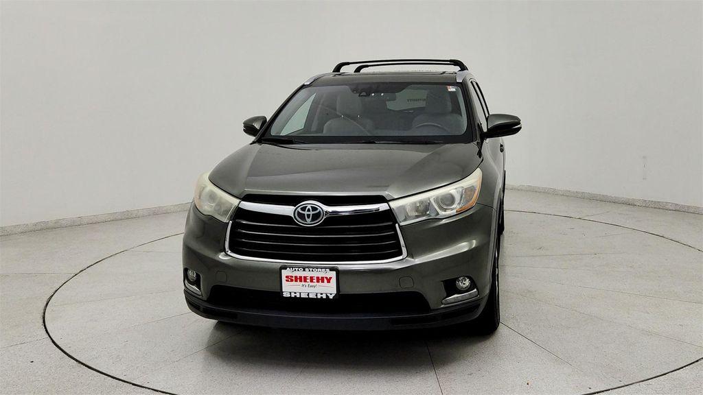 used 2016 Toyota Highlander car, priced at $18,791