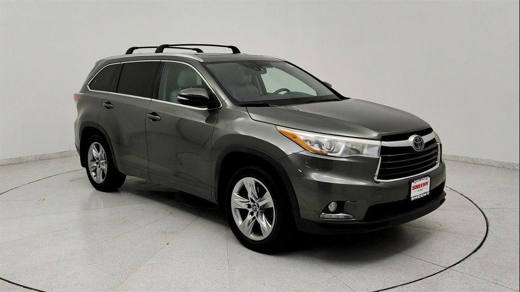 used 2016 Toyota Highlander car, priced at $18,791