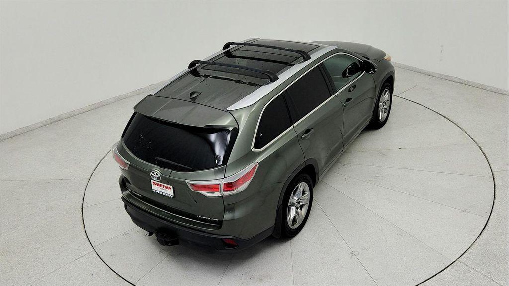 used 2016 Toyota Highlander car, priced at $18,791