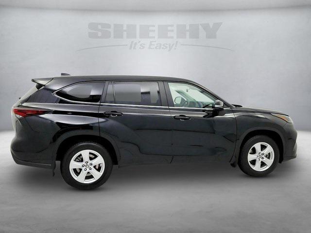 used 2024 Toyota Highlander car, priced at $34,681