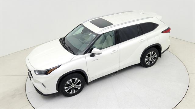 used 2021 Toyota Highlander Hybrid car, priced at $38,991