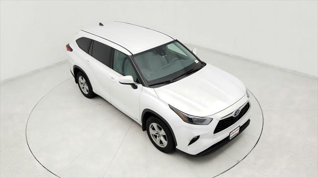 used 2022 Toyota Highlander Hybrid car, priced at $31,591