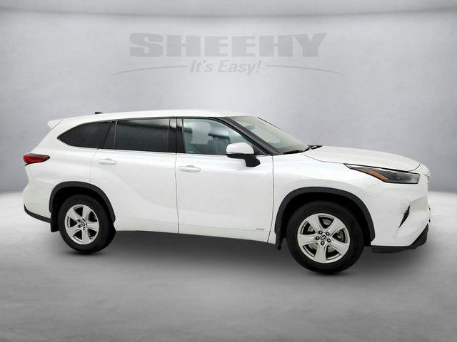 used 2022 Toyota Highlander Hybrid car, priced at $31,591