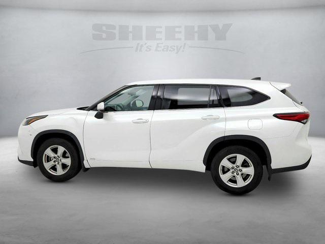 used 2022 Toyota Highlander Hybrid car, priced at $31,591