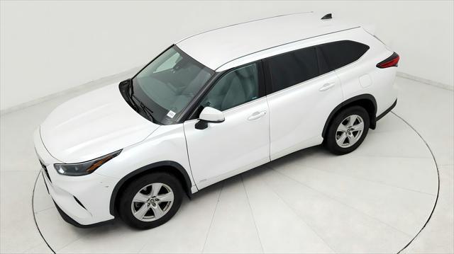 used 2022 Toyota Highlander Hybrid car, priced at $31,591