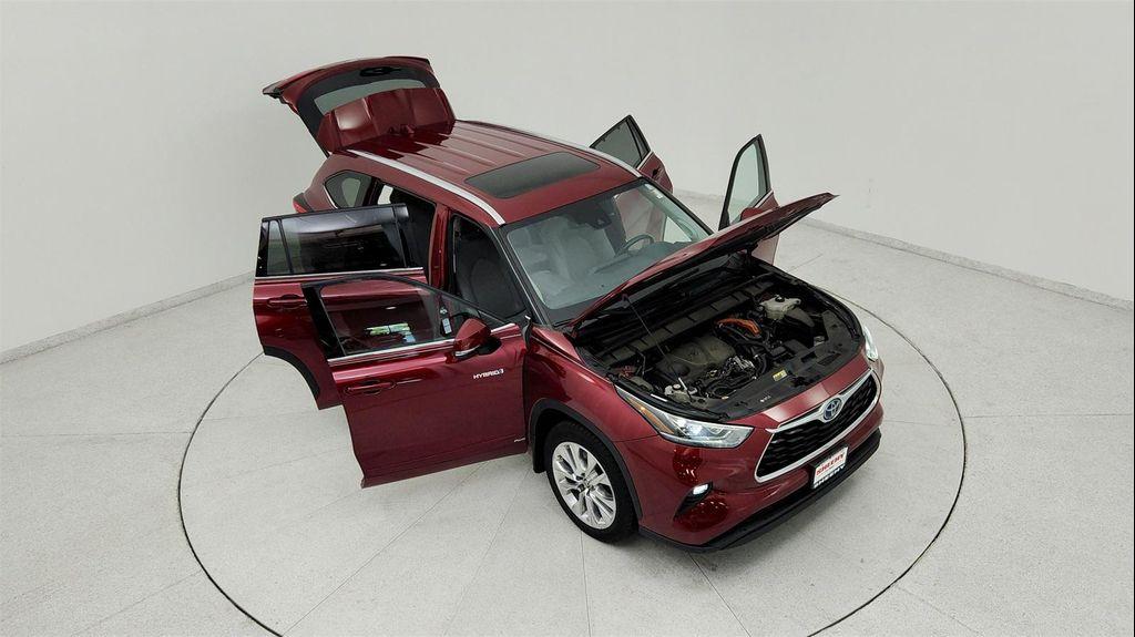 used 2021 Toyota Highlander Hybrid car, priced at $37,491
