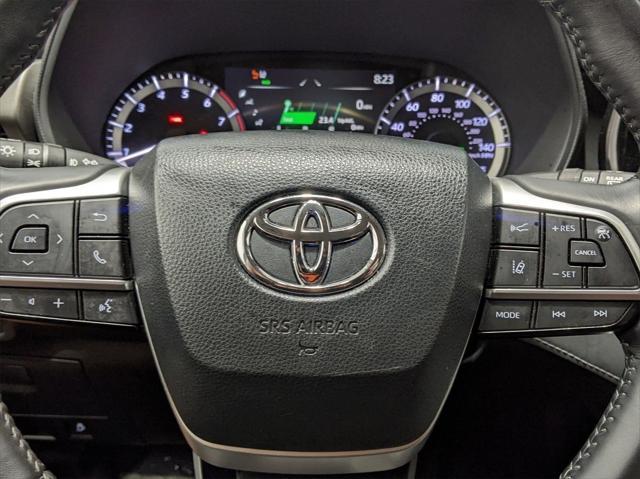 used 2023 Toyota Highlander car, priced at $32,591