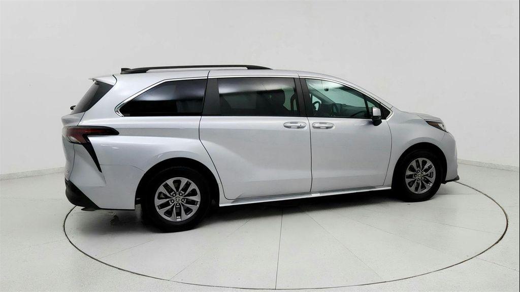 used 2023 Toyota Sienna car, priced at $38,191