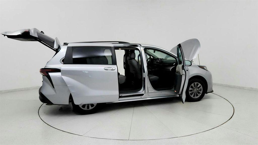 used 2023 Toyota Sienna car, priced at $38,191