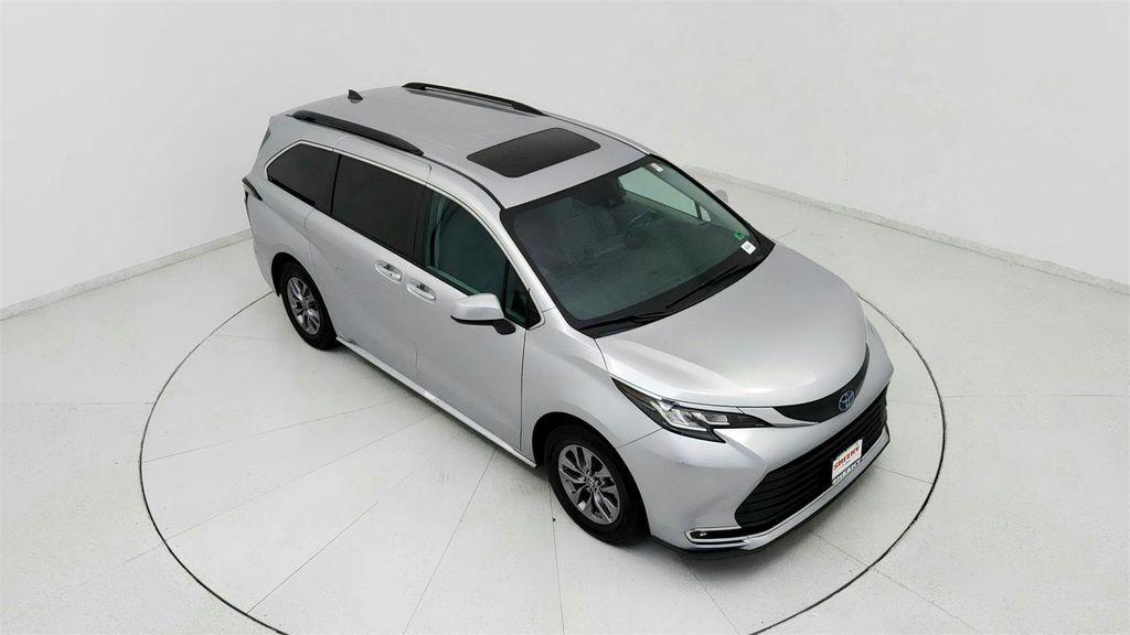 used 2023 Toyota Sienna car, priced at $38,191