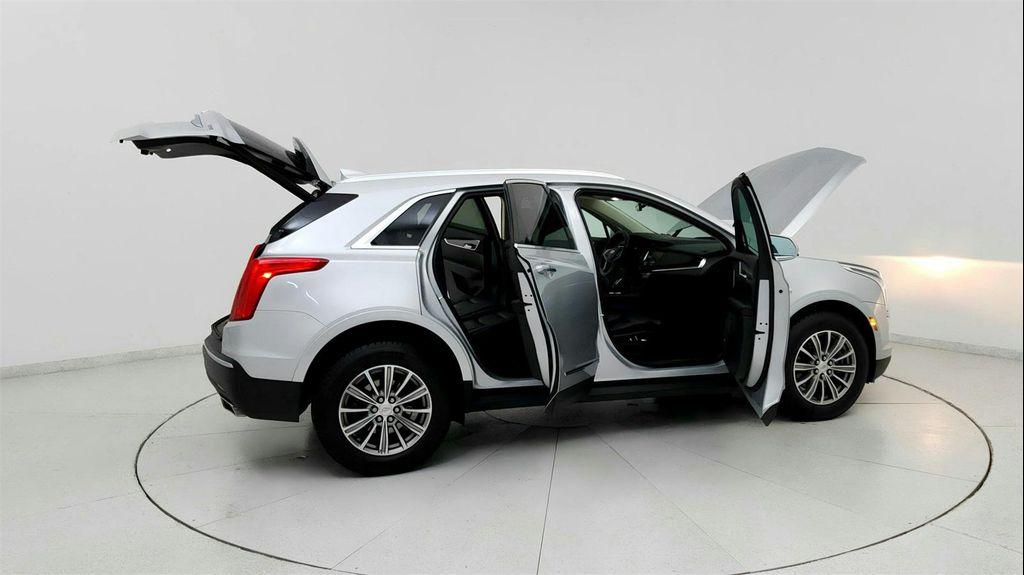 used 2017 Cadillac XT5 car, priced at $17,591