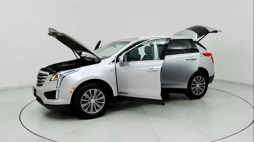 used 2017 Cadillac XT5 car, priced at $17,591