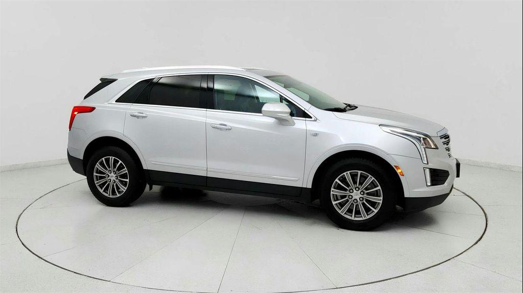 used 2017 Cadillac XT5 car, priced at $17,591