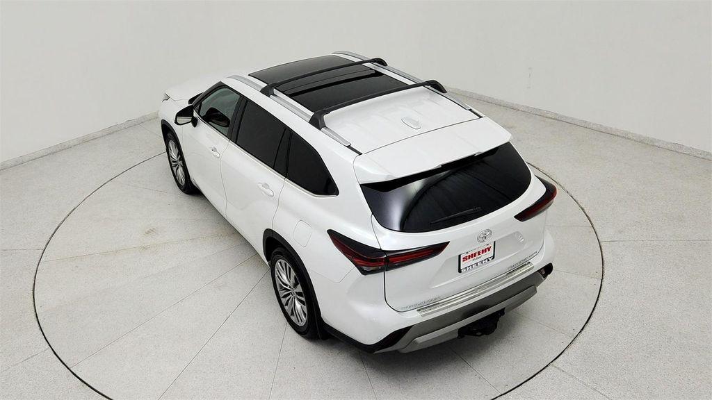 used 2024 Toyota Highlander car, priced at $47,991