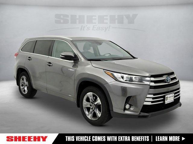 used 2017 Toyota Highlander Hybrid car, priced at $22,691