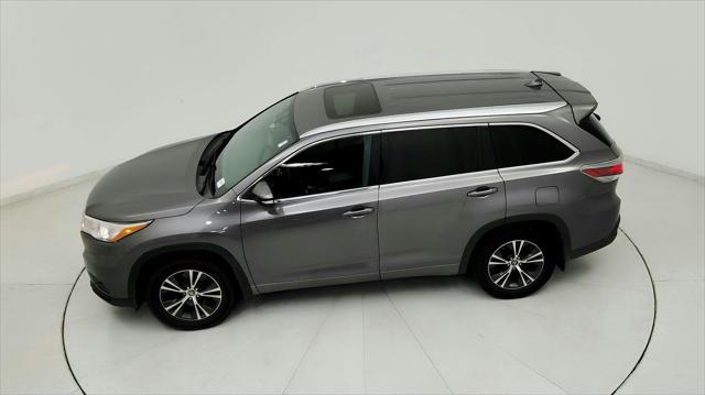 used 2016 Toyota Highlander car, priced at $20,191