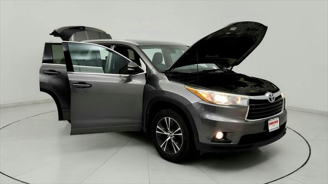 used 2016 Toyota Highlander car, priced at $20,191