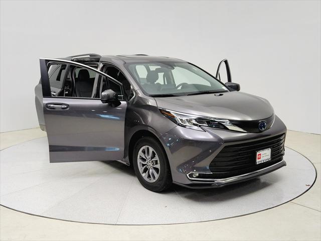 used 2023 Toyota Sienna car, priced at $38,991