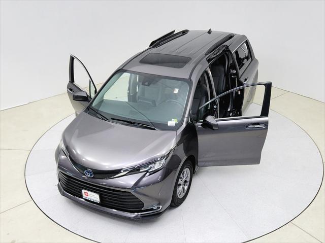 used 2023 Toyota Sienna car, priced at $38,991