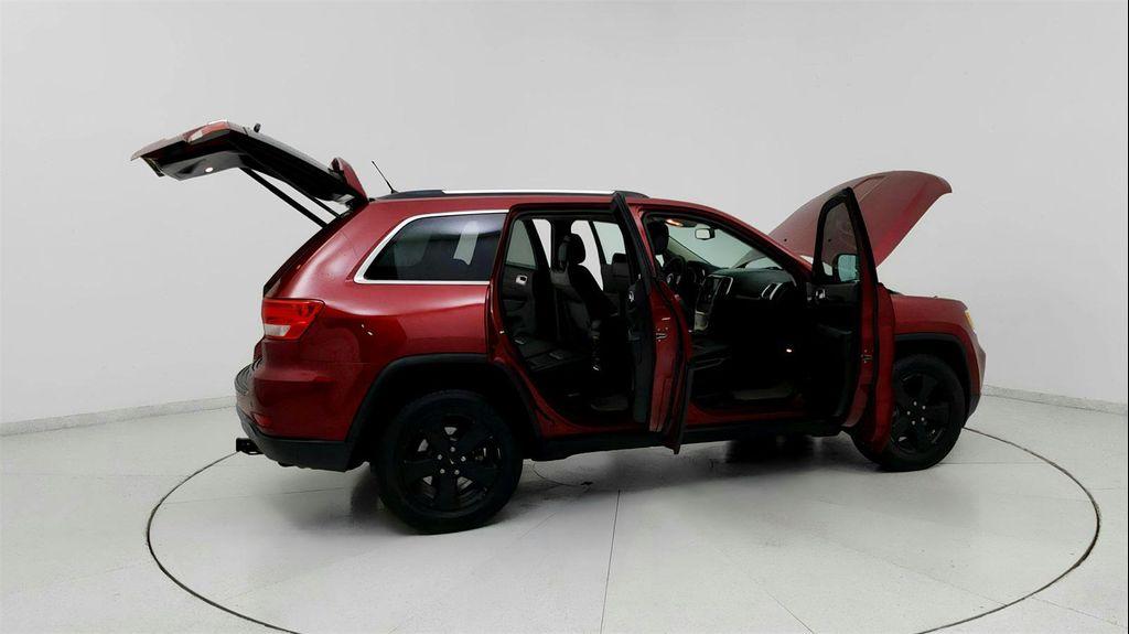 used 2013 Jeep Grand Cherokee car, priced at $9,691