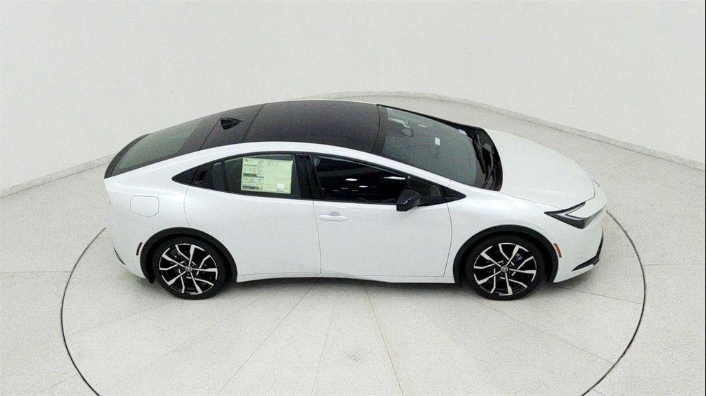 new 2025 Toyota Prius Plug-In Hybrid car, priced at $43,411